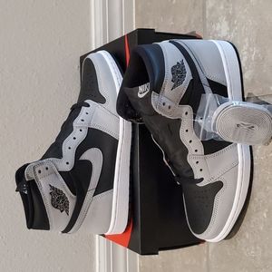 Air Jordan 1 Retro High OG "Shadow 2.0"